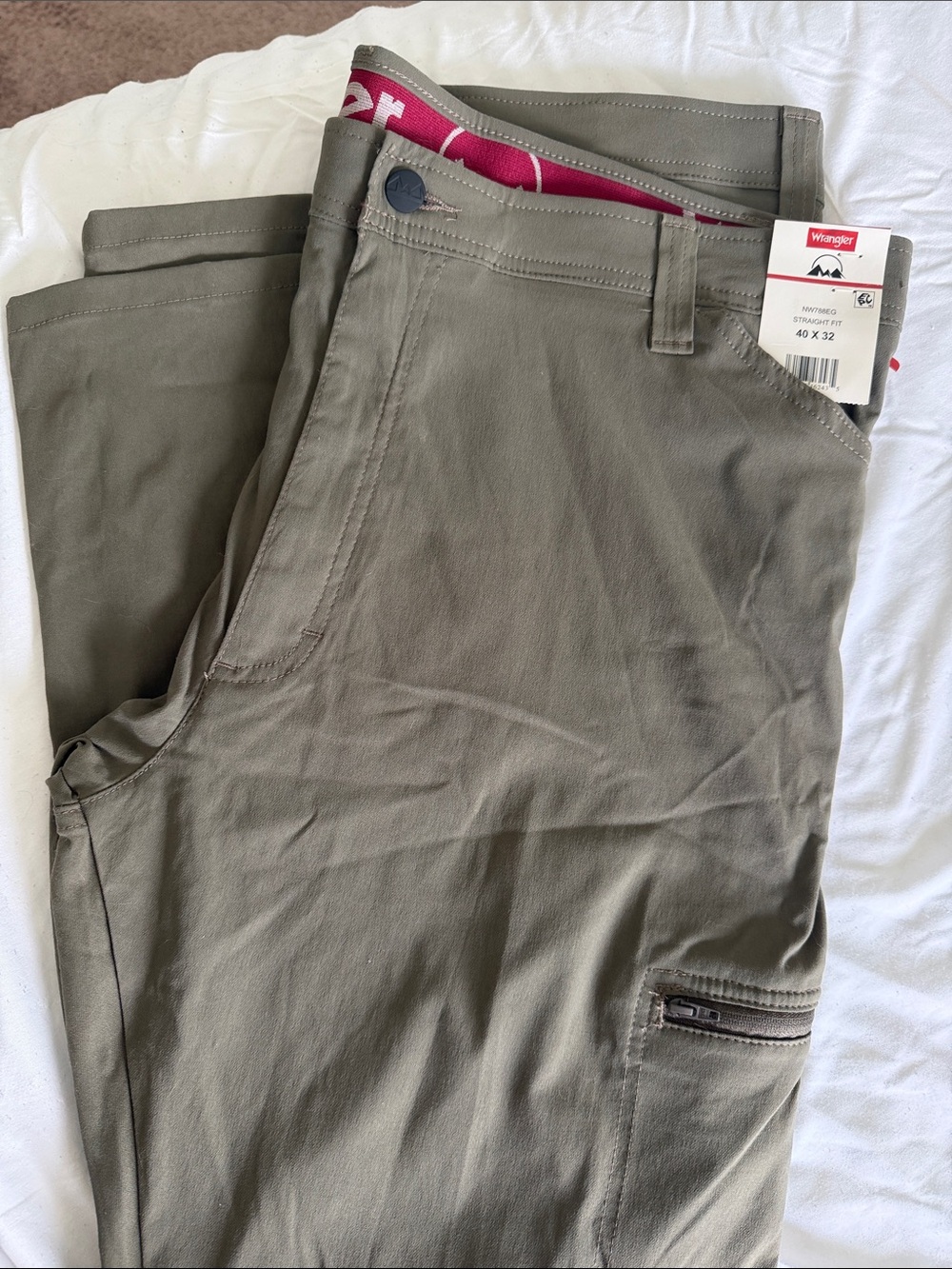 NWT Wrangler Olive Green Cargo Utility Pants 40x32
